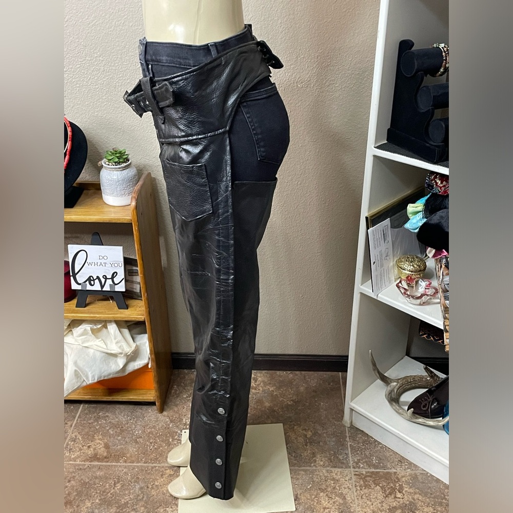 🖤L Vintage Great Used Condition Diamond Plate Buffalo Leather Chaps